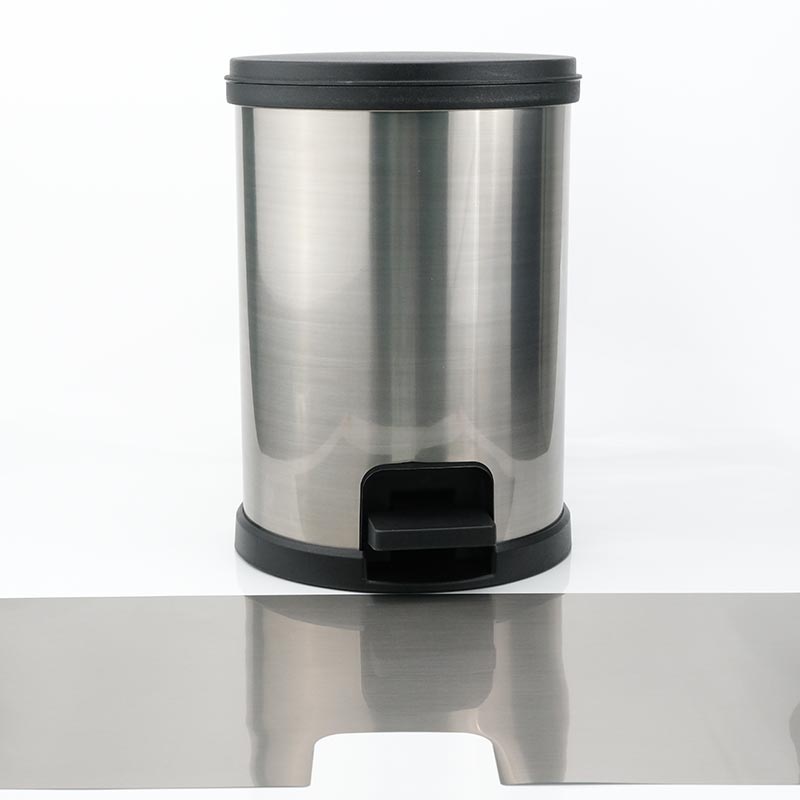 Stampaggio ad iniezione di pattumiere nell'etichetta dello stampo